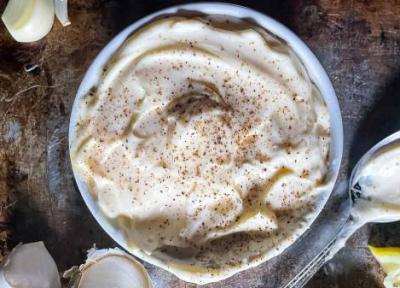 طرز تهیه سس سیر با مایونز به سبک رستورانی طرز تهیه سس سیر با مایونز به سبک رستورانی